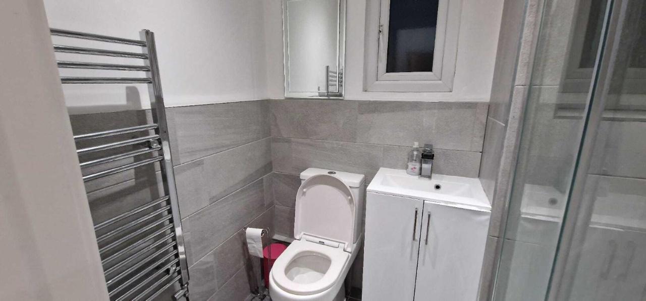 Sapphire Strathnairn Apartment Cardiff Exterior photo